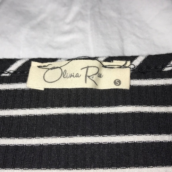 black & white long sleeve - Picture 3 of 3